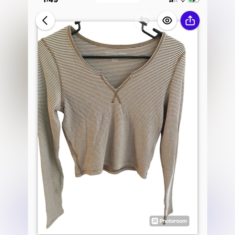 American Eagle outfitters long sleeve waffle knit ribbed top.  Size small